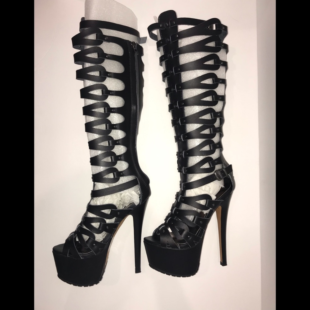 Bebe Platform Tacorda Gladiator Sandal Size 6